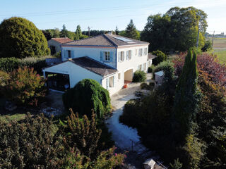  Maison à vendre 12 pièces 253 m²