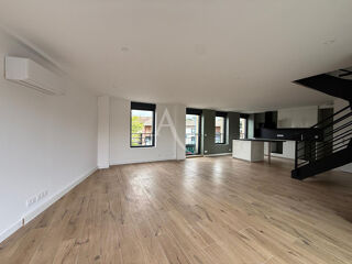  Appartement à louer 4 pièces 95 m²