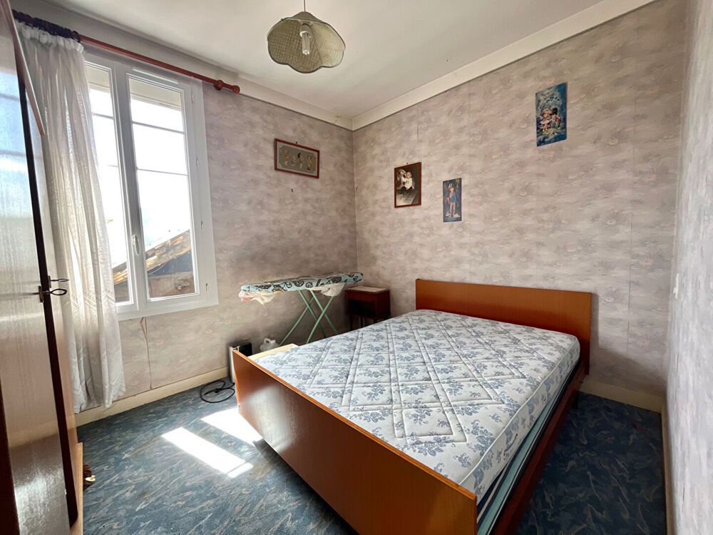 Vente Maison Maison ancienne à rafraîchir à vendre à Chatillon sur Indre - 7 pièces, 5 chambres Loches