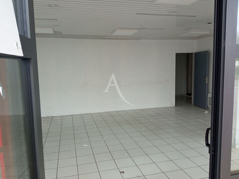   CHALLANS, Local commercial de 60 m² 