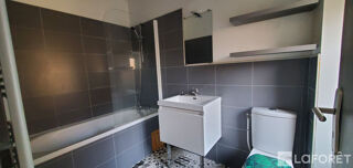  Appartement à louer 3 pièces 56 m²