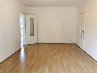  Appartement à louer 5 pièces 94 m²