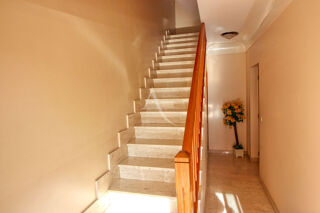  Immeuble � vendre 8 pi�ces 200 m�