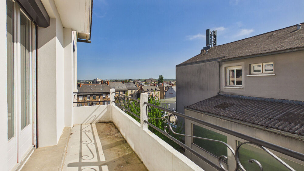 Grand appartement T3 rénové - 3 balcons + véranda + jardin - RODEZ