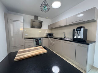  Maison  vendre 4 pices 179 m