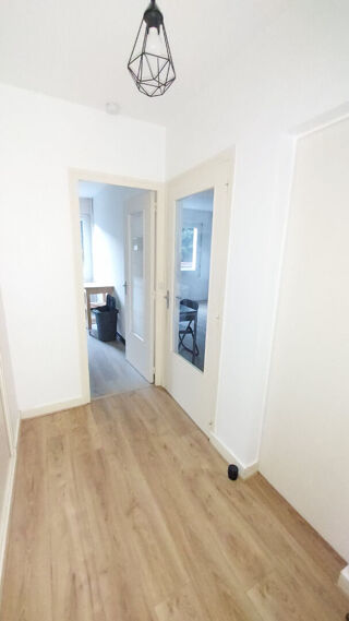 Appartement à louer 1 pièce 34 m²