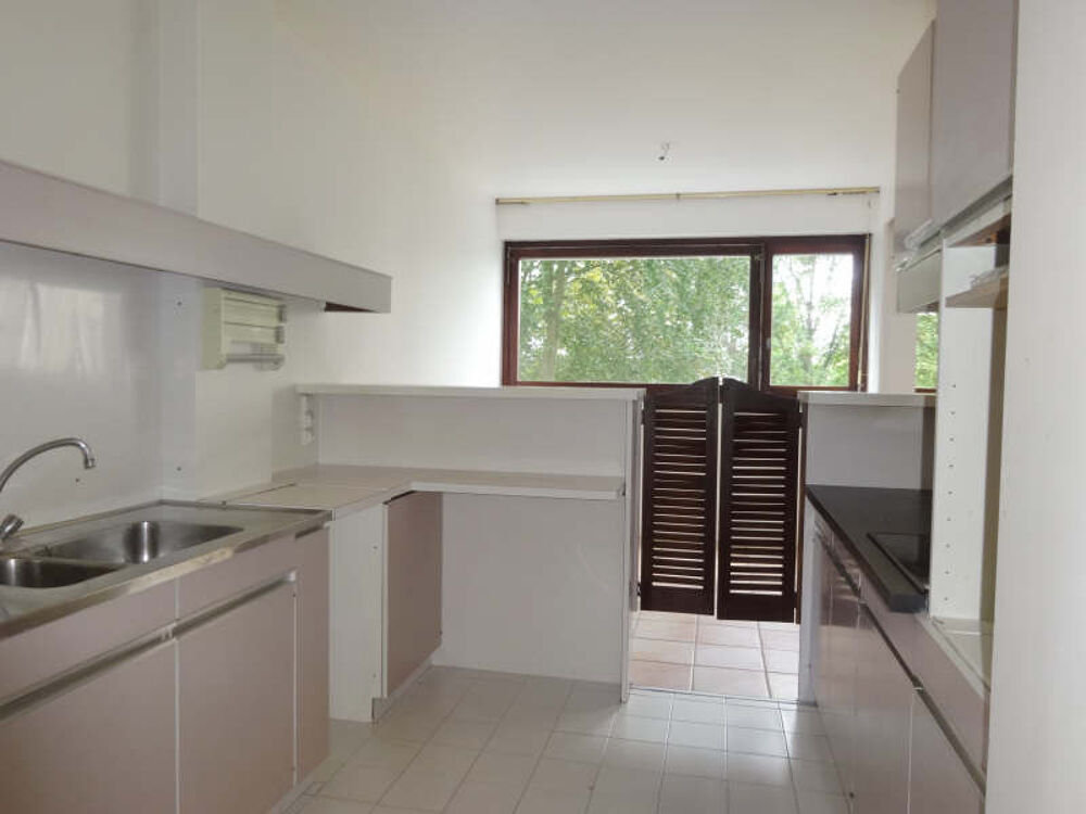 APPARTEMENT POISSY - 4 pièce(s) - 90 m2