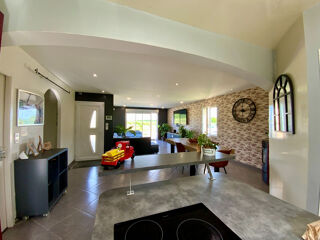  Maison � vendre 9 pi�ces 110 m� Neuillac