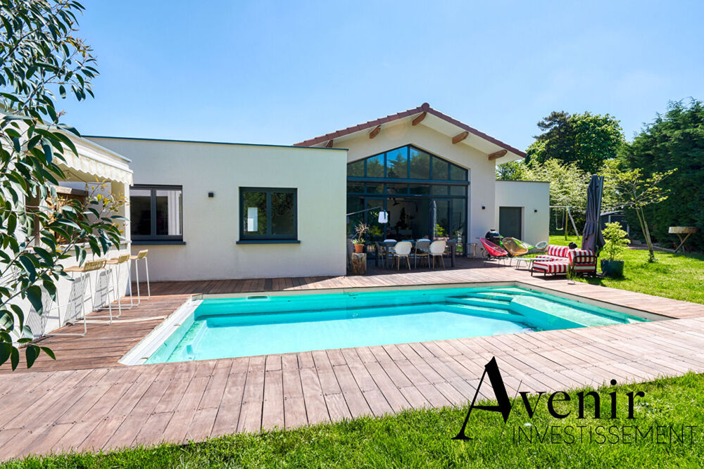 Vente Maison MAISON CONTEMPORAINE DE PLAIN PIED AVEC PISCINE La tour de salvagny