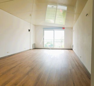  Immeuble à vendre 11 pièces 300 m²