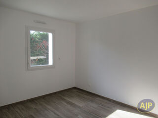 Maison à louer 3 pièces 65 m²