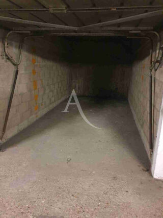  Parking / Garage � louer 12 m�
