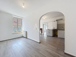  Appartement à louer 5 pièces 131 m² Jouy aux arches