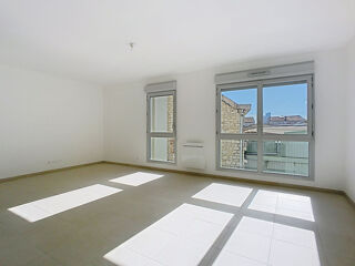  Appartement à louer 3 pièces 73 m²