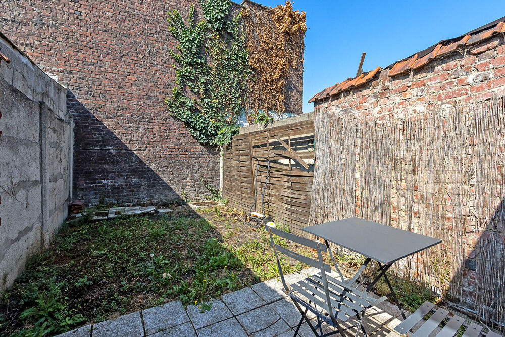 MAISON 1930 AVEC JARDIN DE VILLE PROCHE GARE