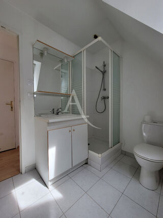  Appartement à louer 1 pièce 27 m²