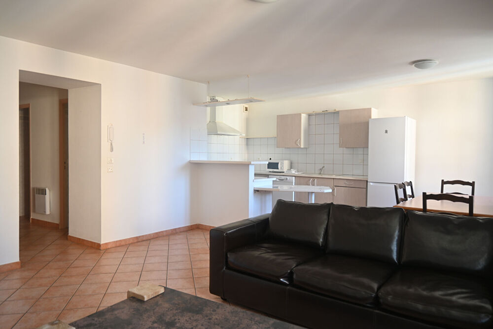 APPARTEMENT 2 PIECES - 2ème étage OSSEJA