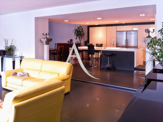  Appartement  vendre 5 pices 292 m