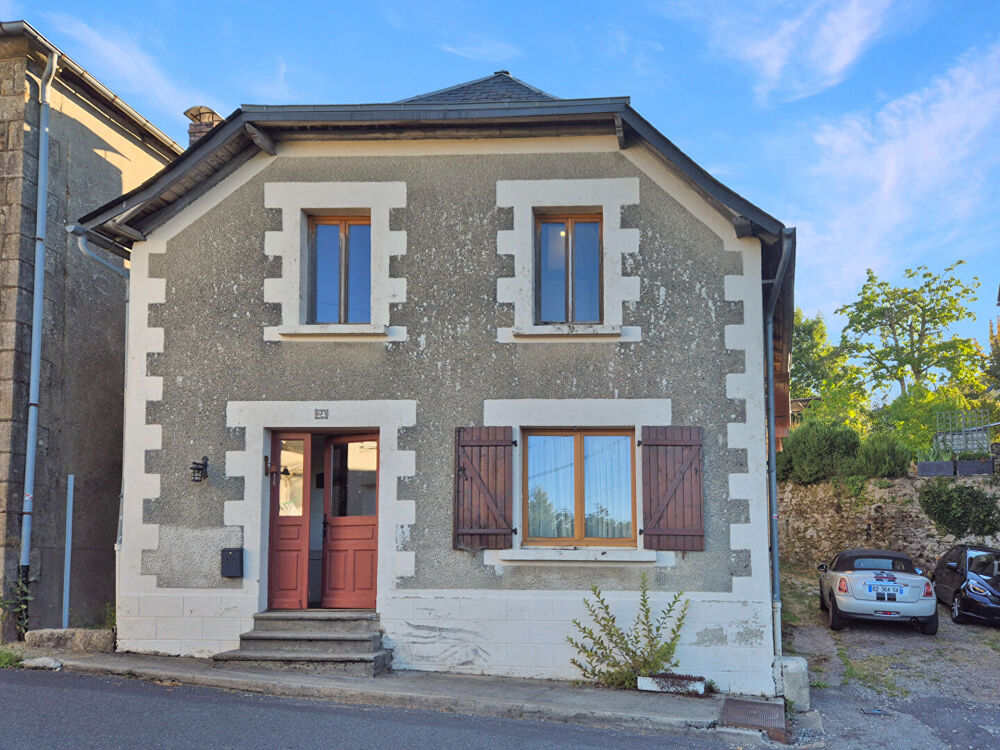 Vente Maison CORRÈZE. TREIGNAC. Maison en pierre avec 2 chambres. Vue imprenable. Treignac