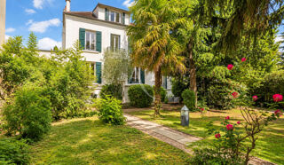  Maison à vendre 10 pièces 217 m²