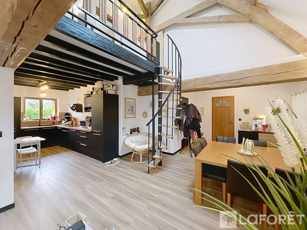 Vente Appartement Appartement avec cachet dans une petite copropriété proche du centre-ville et des commoditéss Les abrets en dauphine