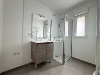  Appartement à louer 3 pièces 61 m²