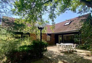  Maison  vendre 7 pices 210 m