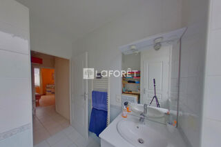  Appartement à louer 3 pièces 67 m²