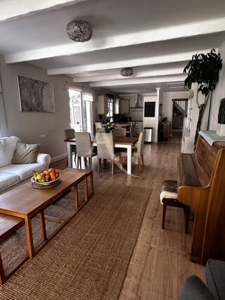  Maison à louer 6 pièces 171 m²