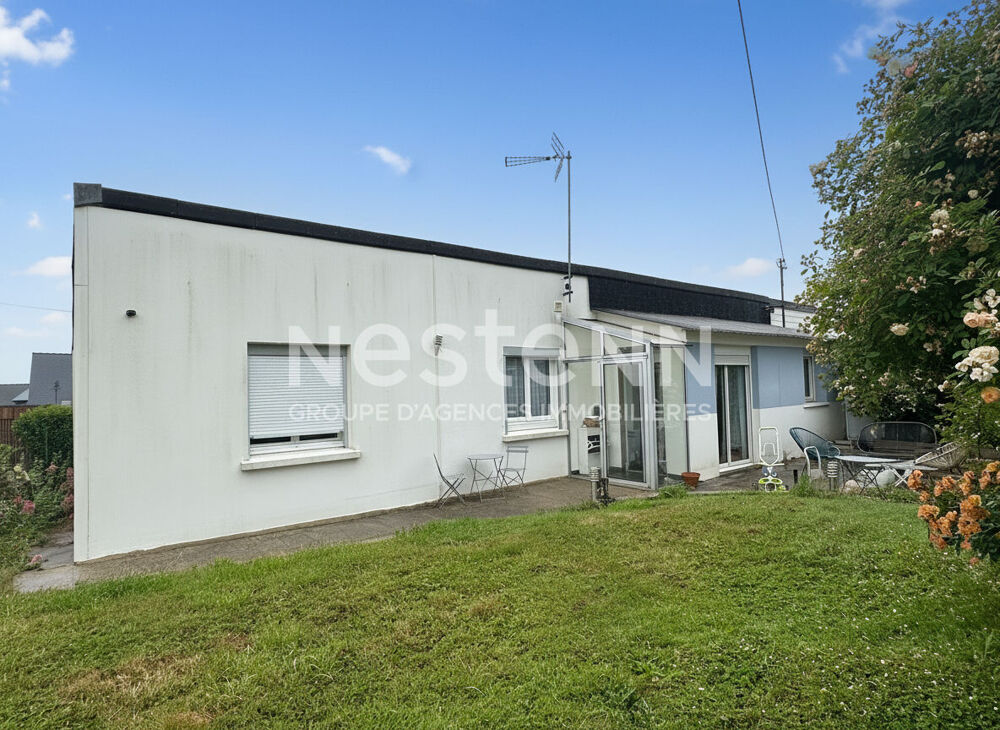 Plain pied, hyper centre ville de Questembert, 70 m² , jardin au calme