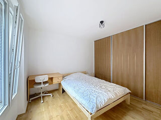  Appartement à louer 4 pièces 70 m²