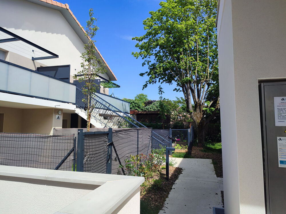 3P AU CALME AVEC TERRASSE ET JARDIN PRIVATIF À LARDENNE