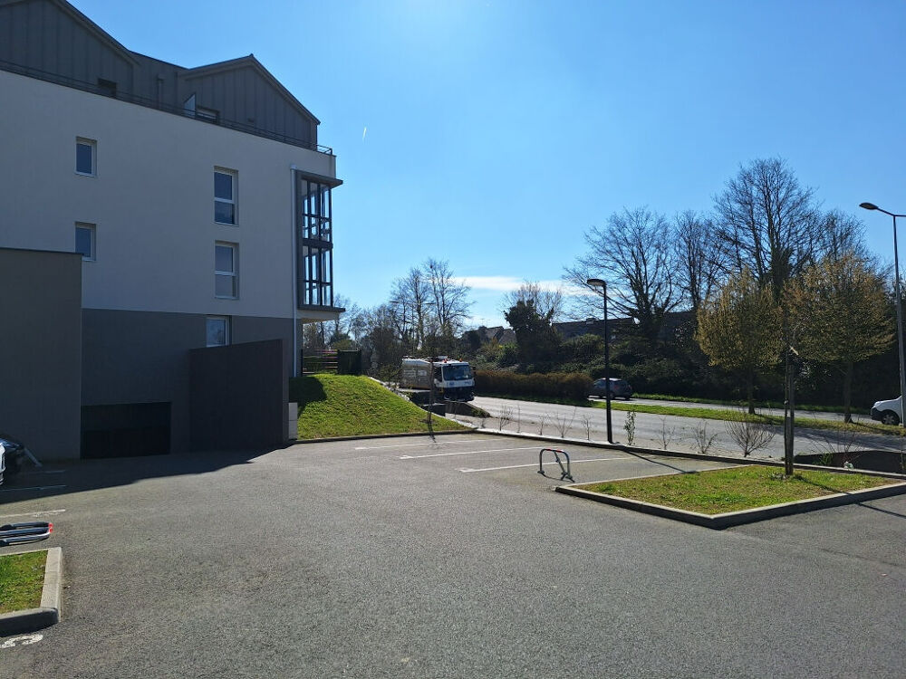 Location Parking/Garage A LOUER  PLACE DE PARKING  2 RUE GUILLAUME ONFROY 35400 SAINT MALO Saint malo