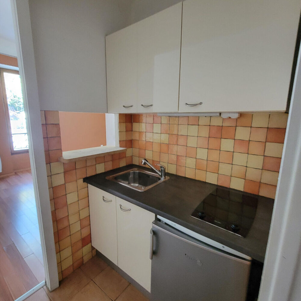 Location Appartement PROCHE REI , APPARTEMENT P2 DE 32.17M² Nimes