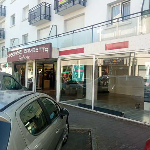 Local commercial Challans 75 m2 138800 85300 Challans