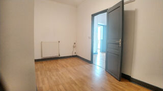  Appartement à louer 3 pièces 55 m²