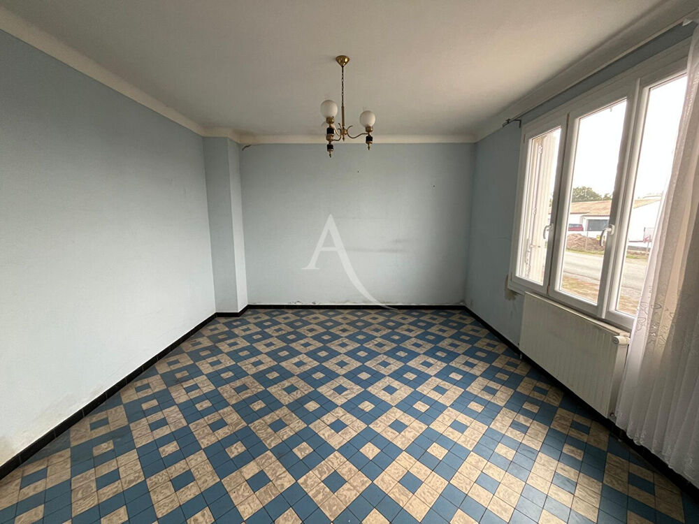 Vente Maison SOULLANS , maison 5 pièces à restaurer sur près de 450 m² Soullans