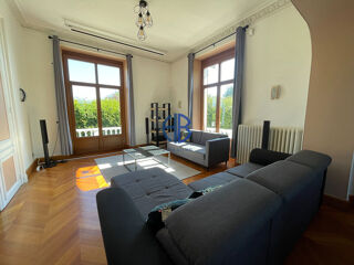 Maison � vendre 8 pi�ces 194 m�