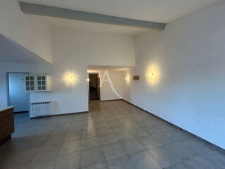  Appartement à louer 5 pièces 110 m²