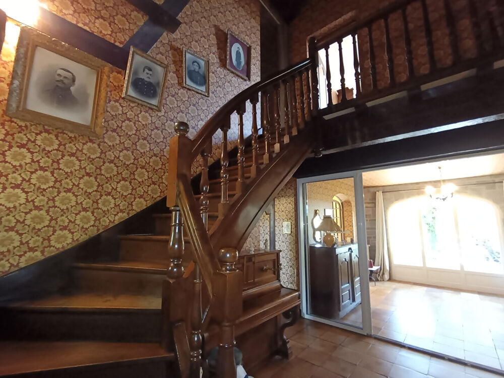 Maison Toulonjac 10 pièces 236.2 m2
