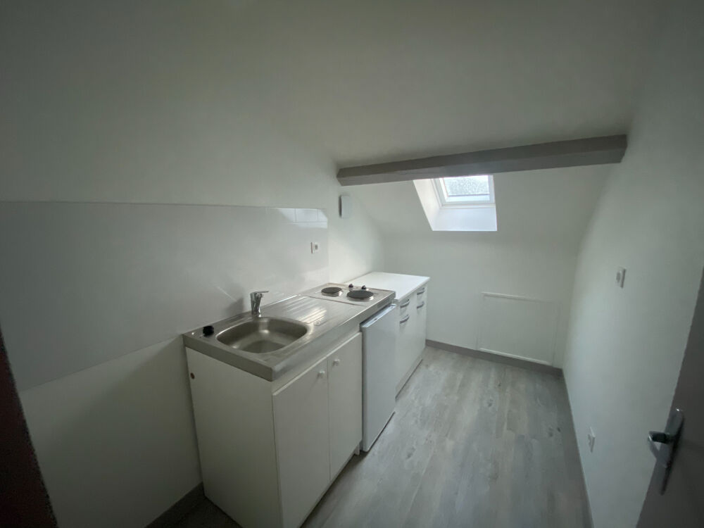 Location Appartement A louer studio Angers Chevrollier Angers
