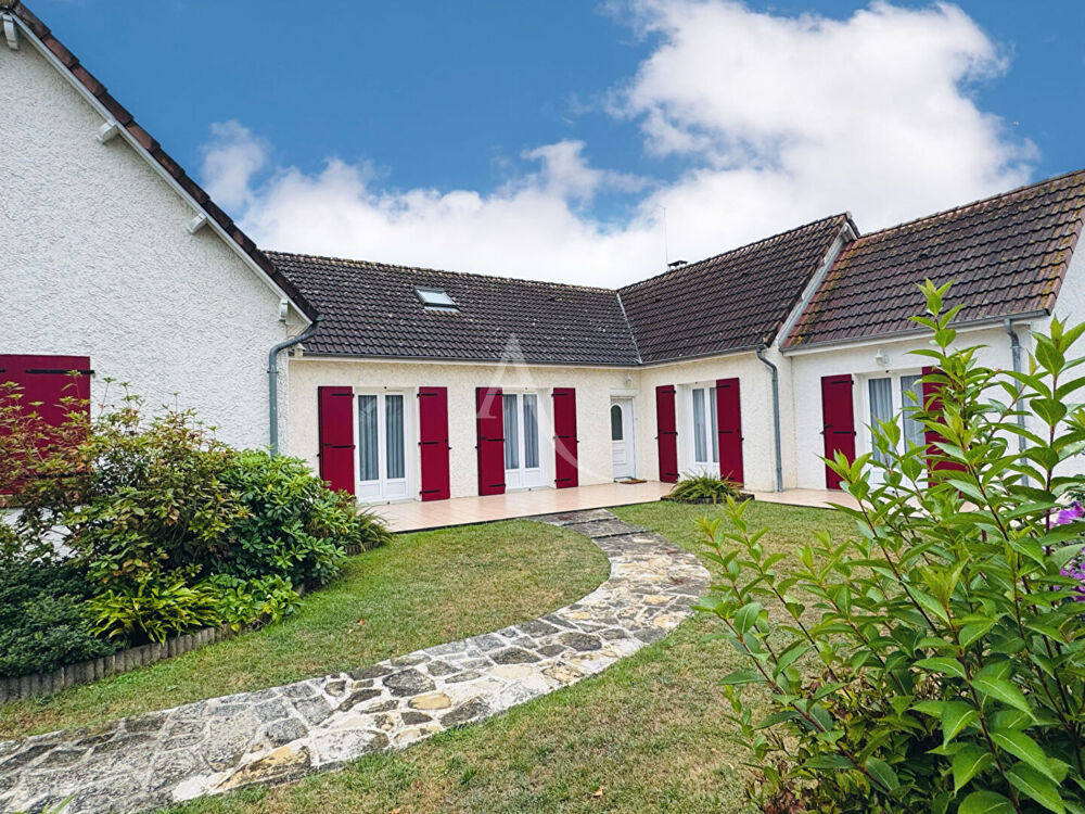 Maison 8 pièces 184 m² · à Romorantin Lanthenay · 184 m² · 265 000 €