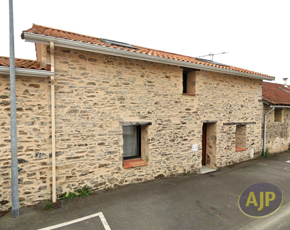 Location Maison Maison Saint Hilaire De Chaleons 6 pièces 4 chambres 117 m2 Saint hilaire de chaleons