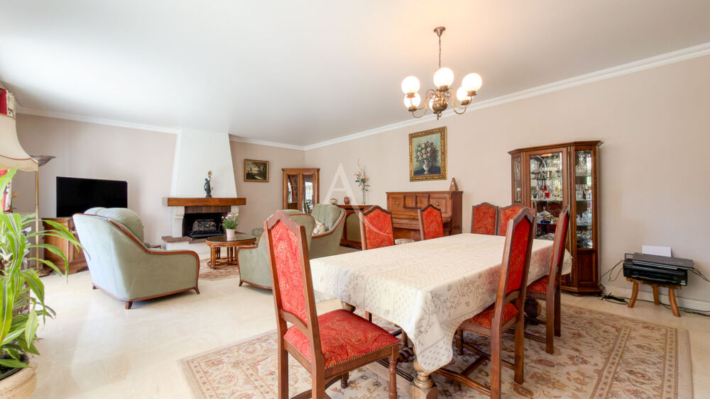 Vente Maison Belle propriété de 7 pièces de 160 m2. Montgeron