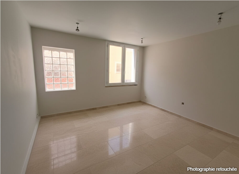 Vente Appartement Appartement Chateaurenard 63 m2 Plain-pied avec Garage  Bureau possible Chateaurenard