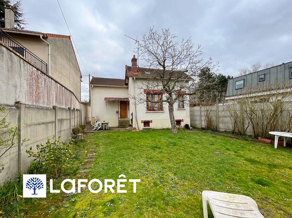 SAINTE GENEVIEVE DES BOIS : SECTEUR DE LA VALLÉE DE L'ORGE // PARC DE L'ORMOY // DEUX MAISONS SUR UN TERRAIN D'ENVIRON 1172 m²
