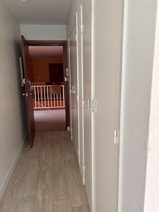  Appartement à louer 2 pièces 46 m²