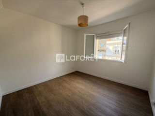  Appartement à louer 1 pièce 25 m²