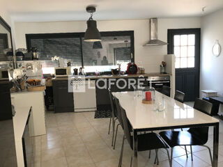  Appartement à louer 3 pièces 69 m²