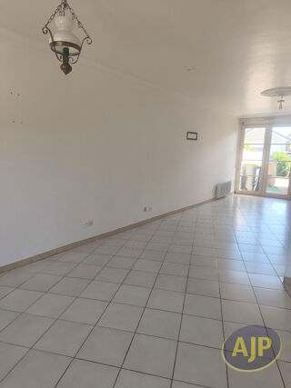  Maison à louer 4 pièces 89 m²